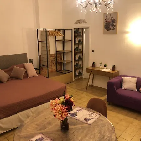 Au Coeur D'avignon Intra-muros Apartment *